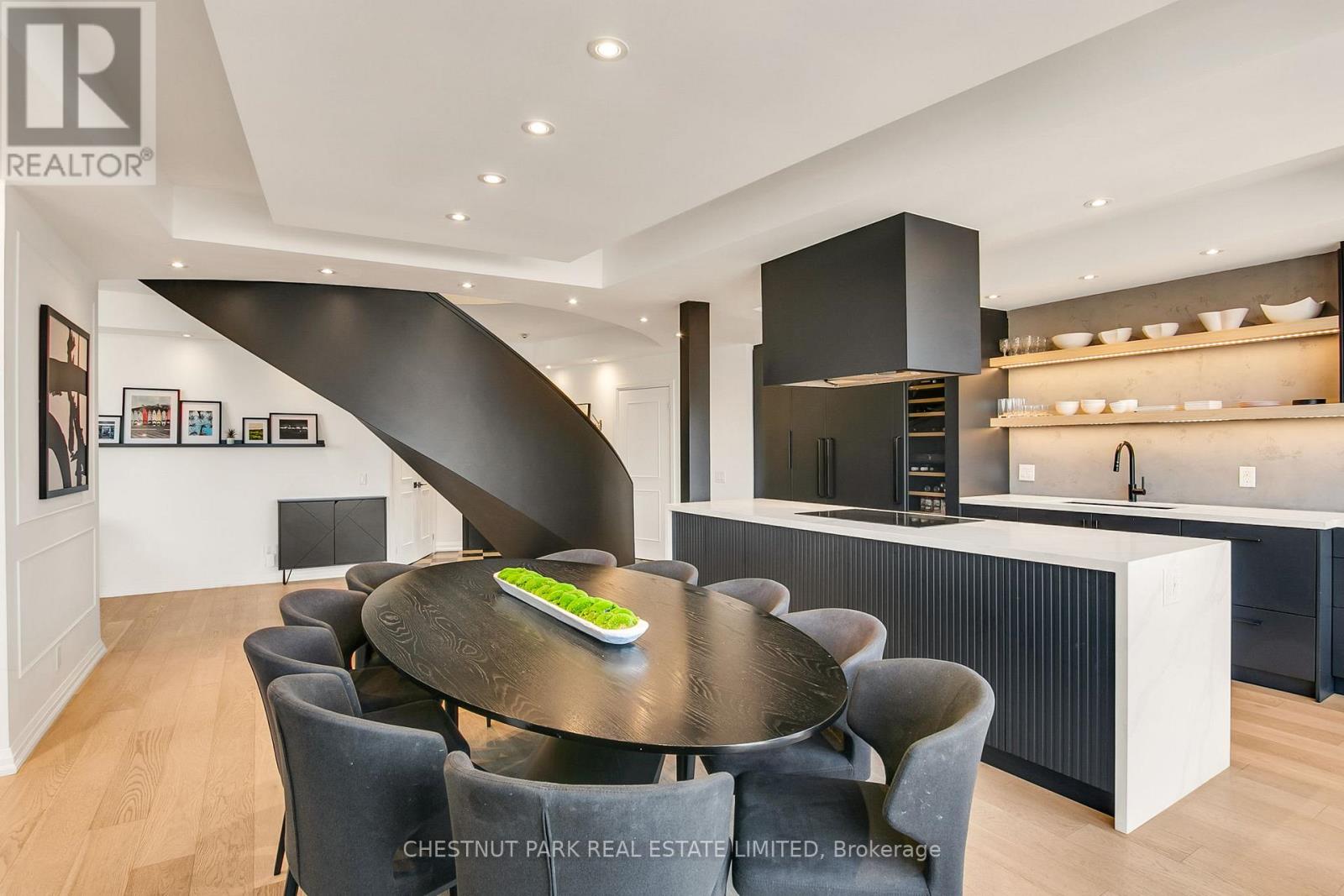 #PH 903 3 MCALPINE STREET - 22