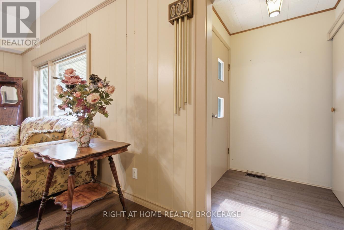3906 ALEXANDRA ROAD - 22