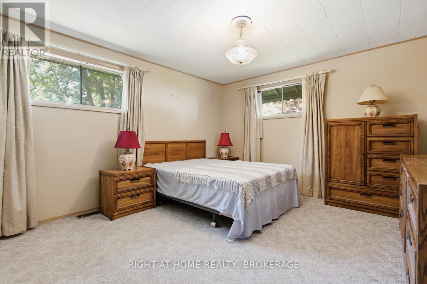 3906 ALEXANDRA ROAD - 25