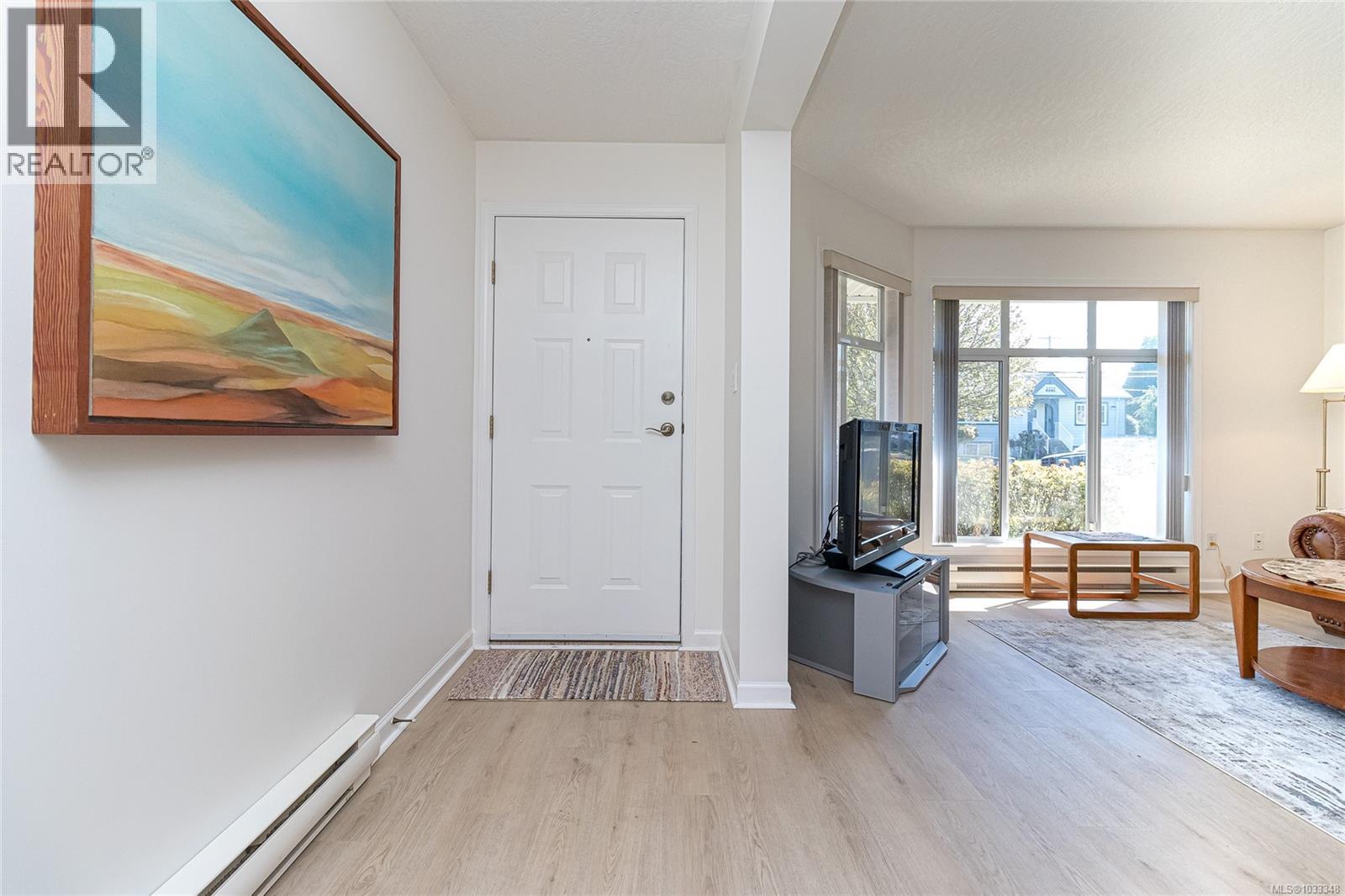 1804 Newton St - 5