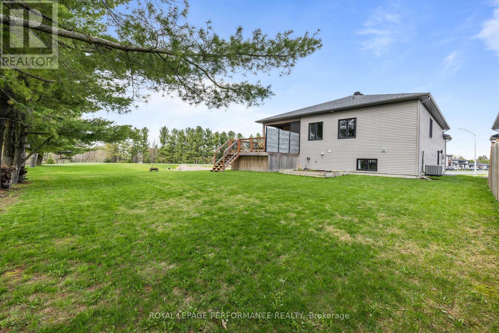 27 RICHER STREET - 34