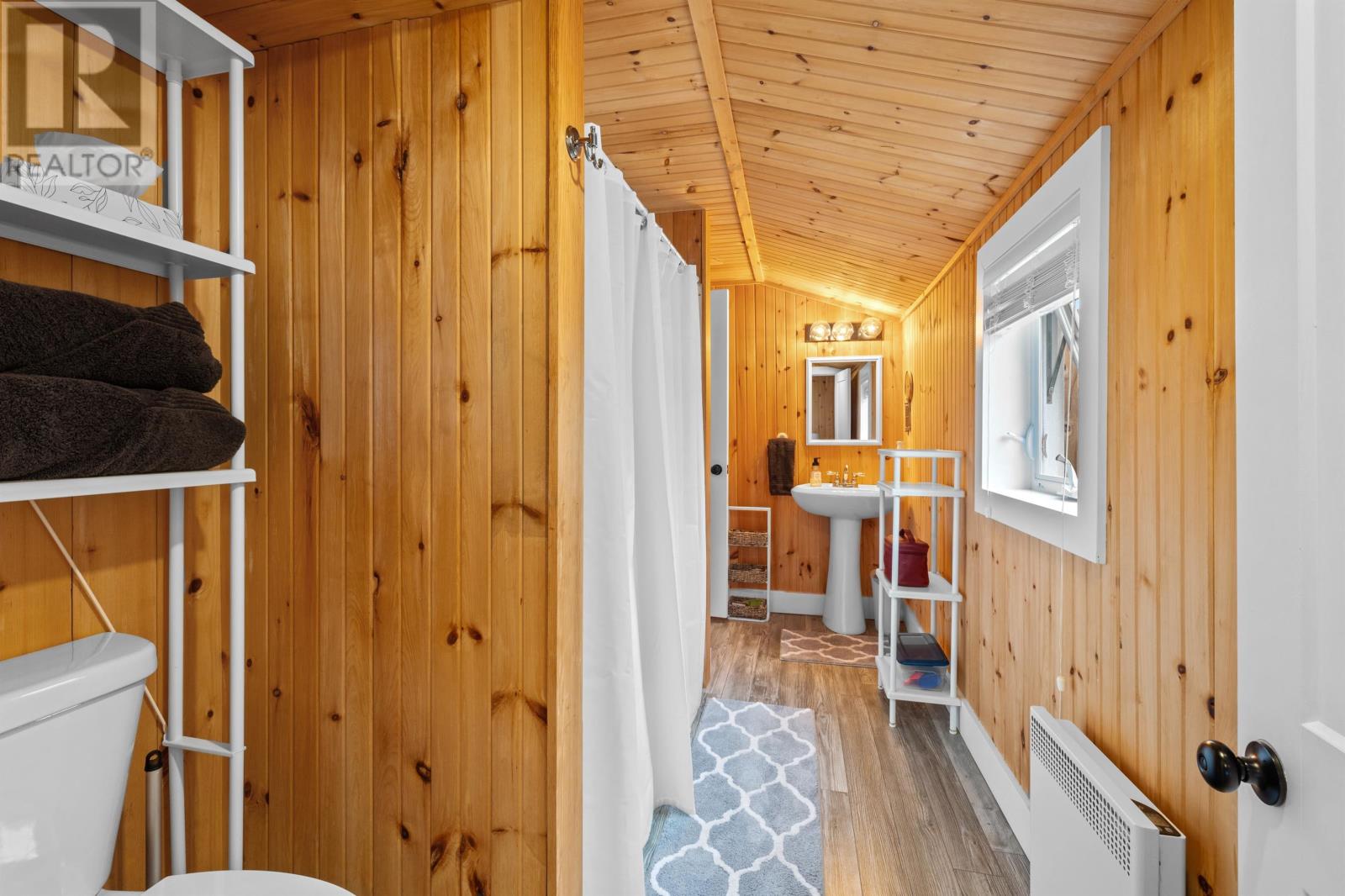 10 Creek Road - 25