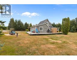 Bath (# pieces 1-6) - 10 Creek Road, St  Peter S Harbour, PE C0A1S0 Photo 6