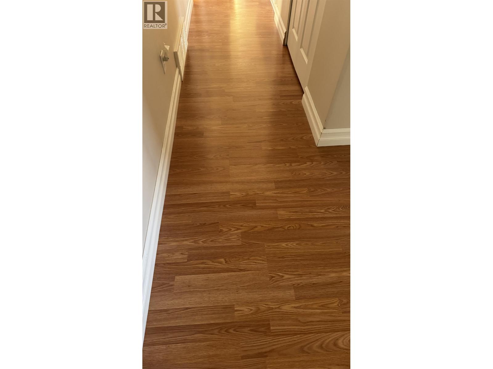 606 LE MORAY DRIVE - 9
