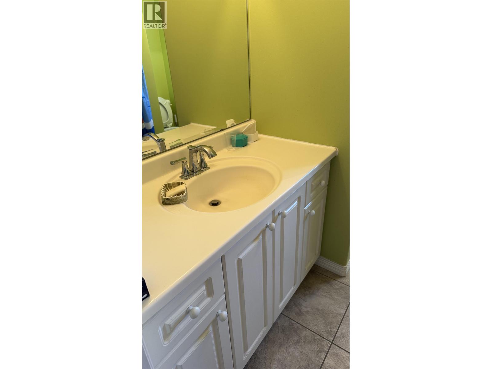 606 LE MORAY DRIVE - 12