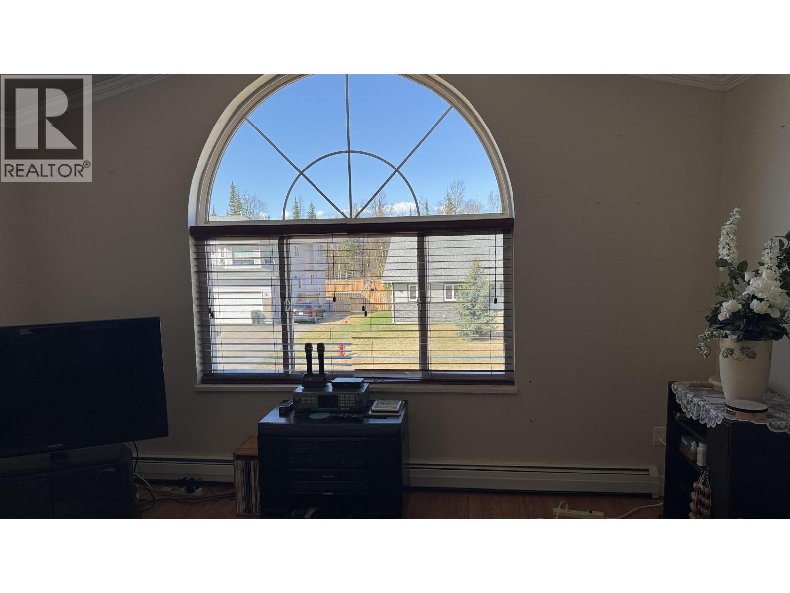 606 LE MORAY DRIVE - 7