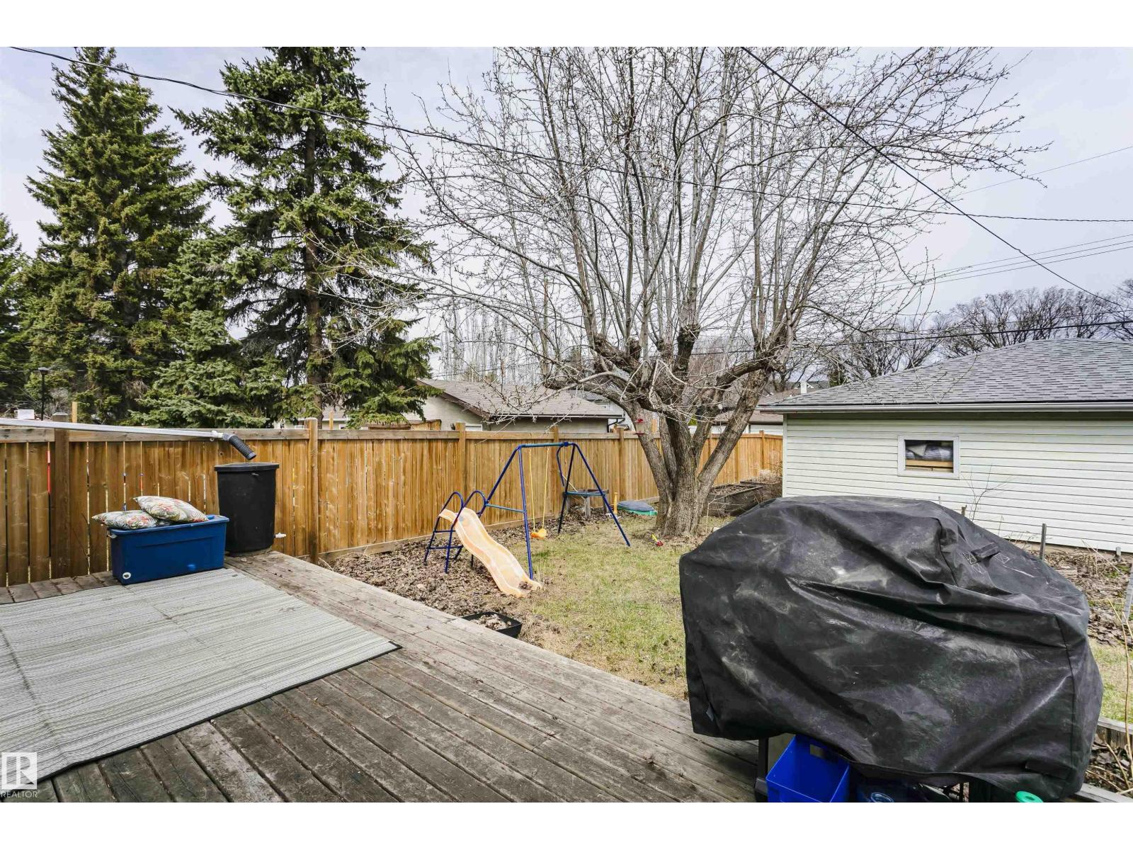 9760 64 AV NW, Edmonton