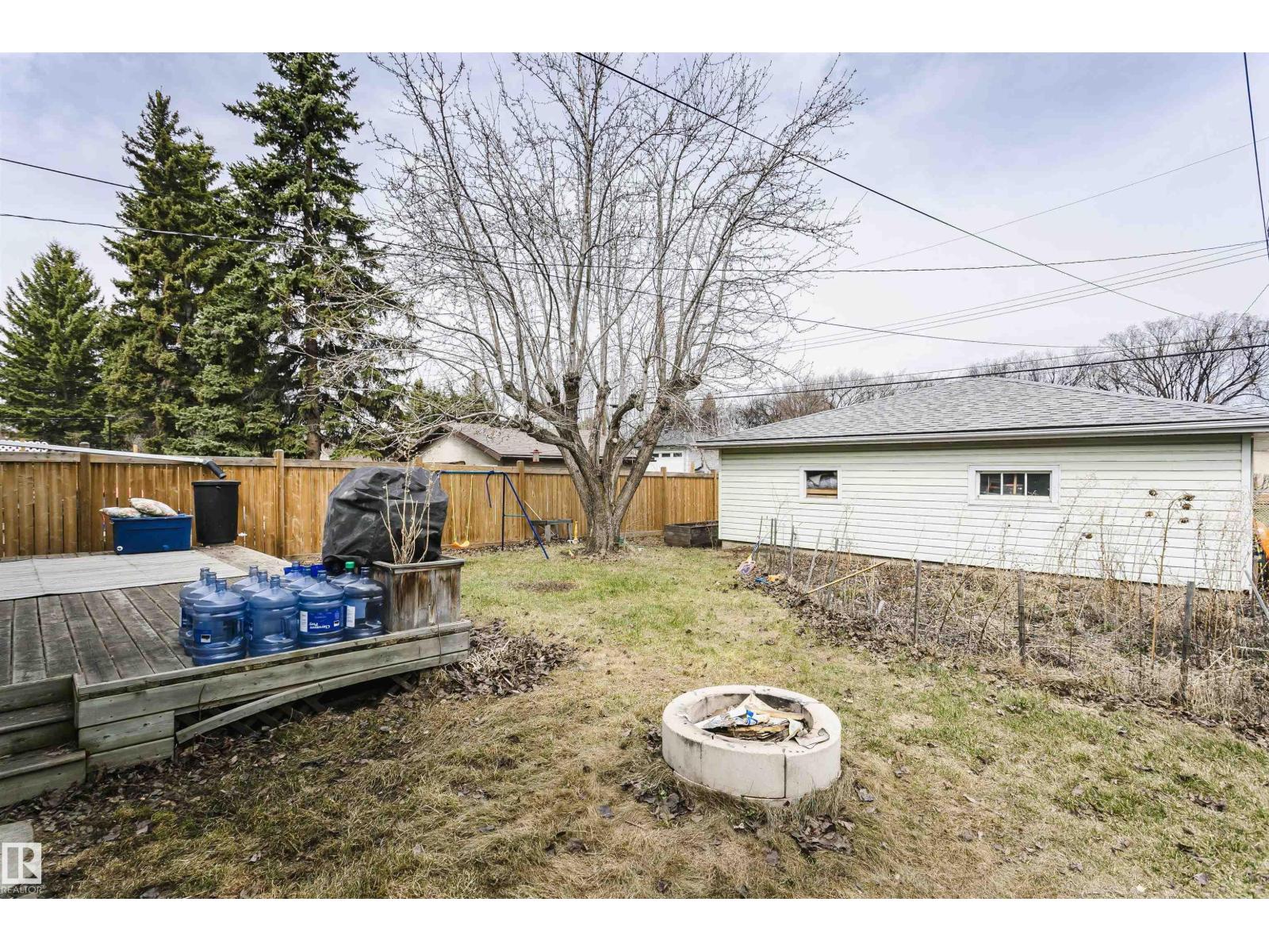 9760 64 AV NW, Edmonton