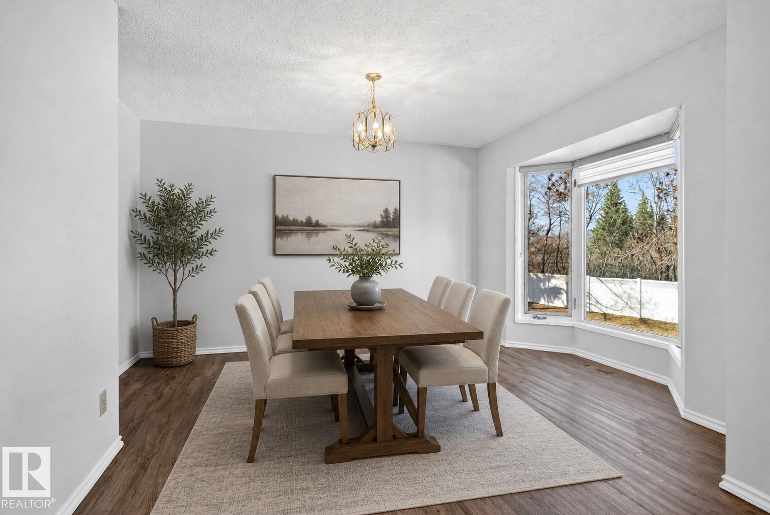 #46 903 109 ST NW - 12
