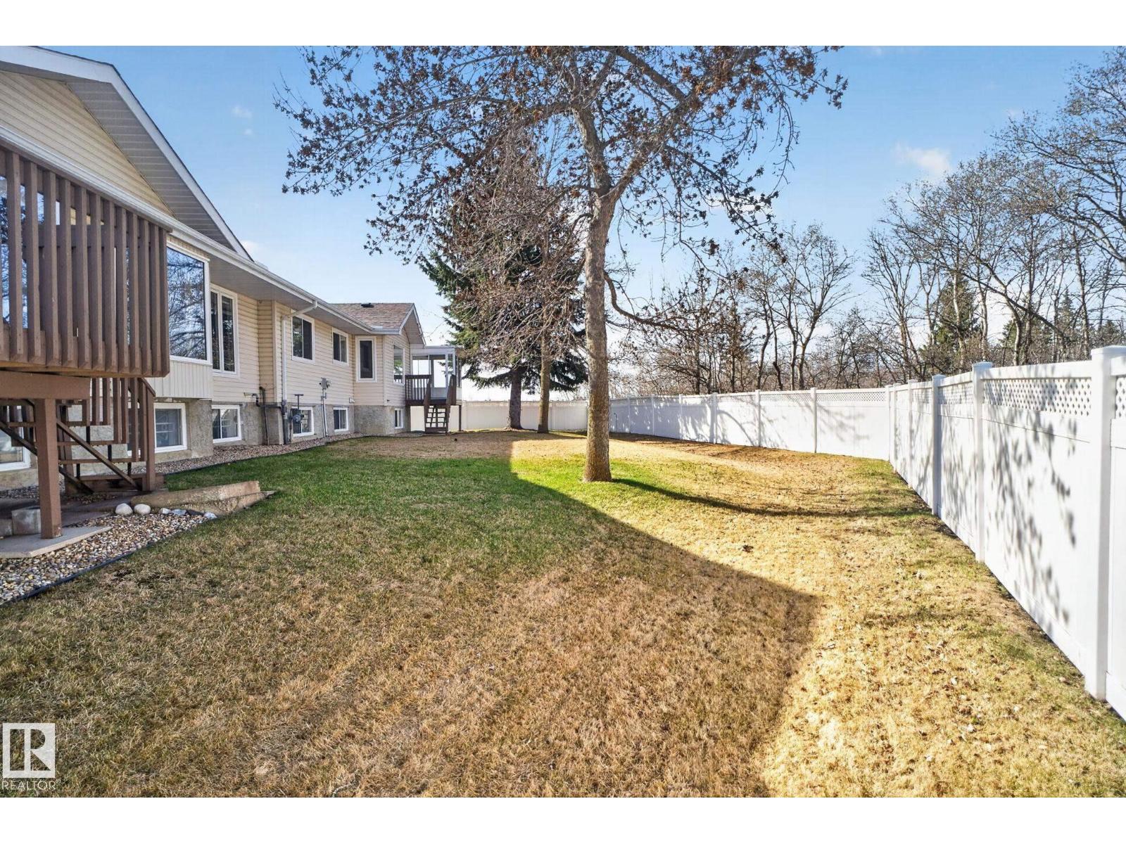 #46 903 109 ST NW - 38