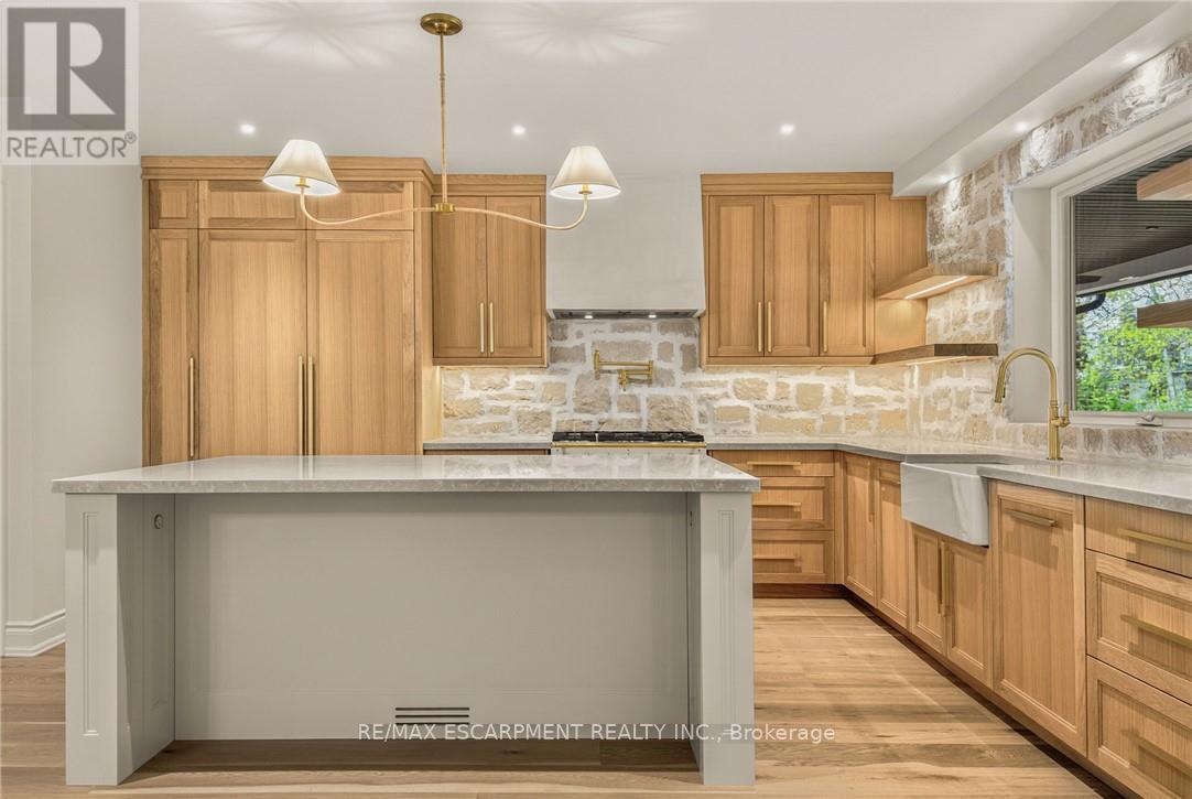 393 HESS STREET S - 12