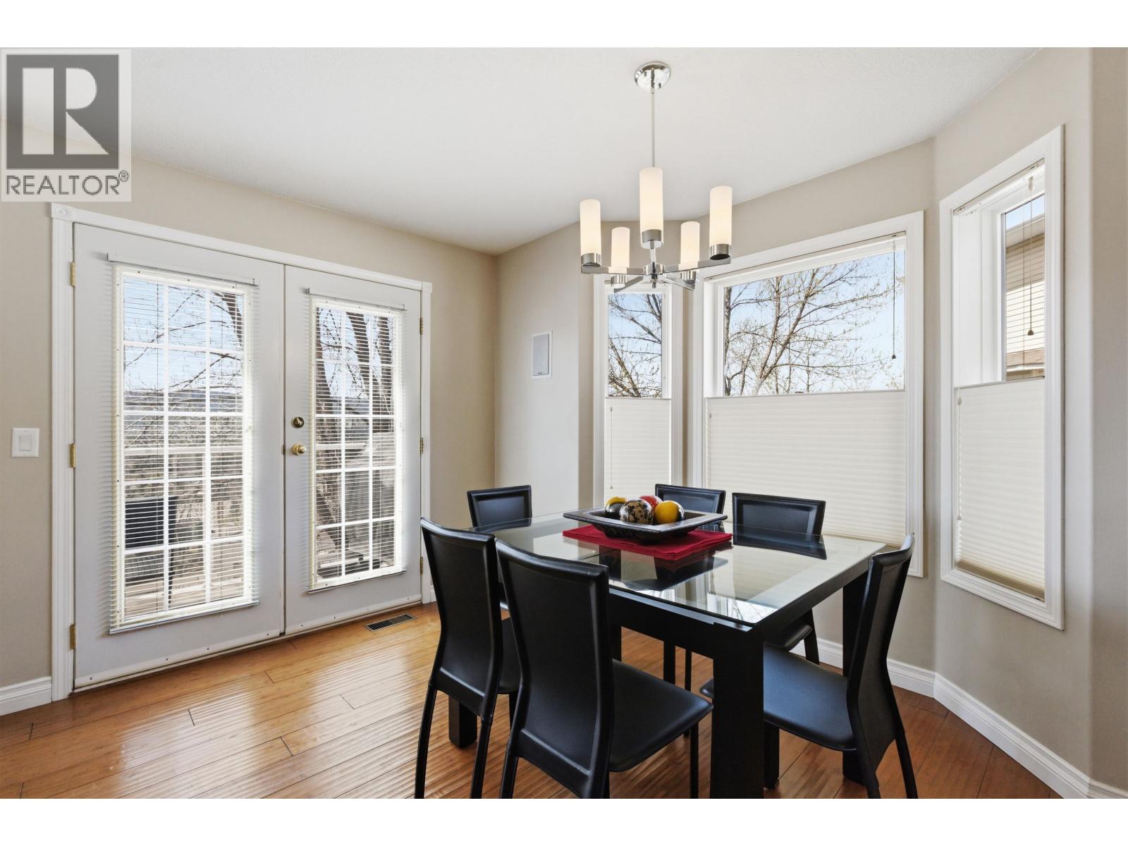 #5 350 PEARKES DRIVE - 12