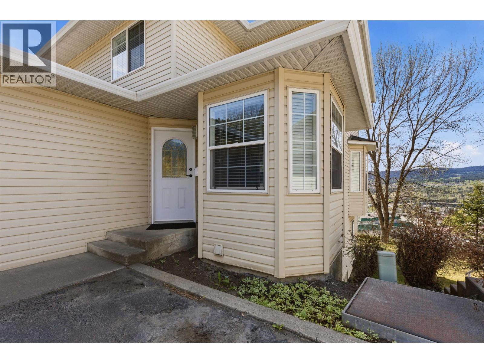 #5 350 PEARKES DRIVE - Image 2