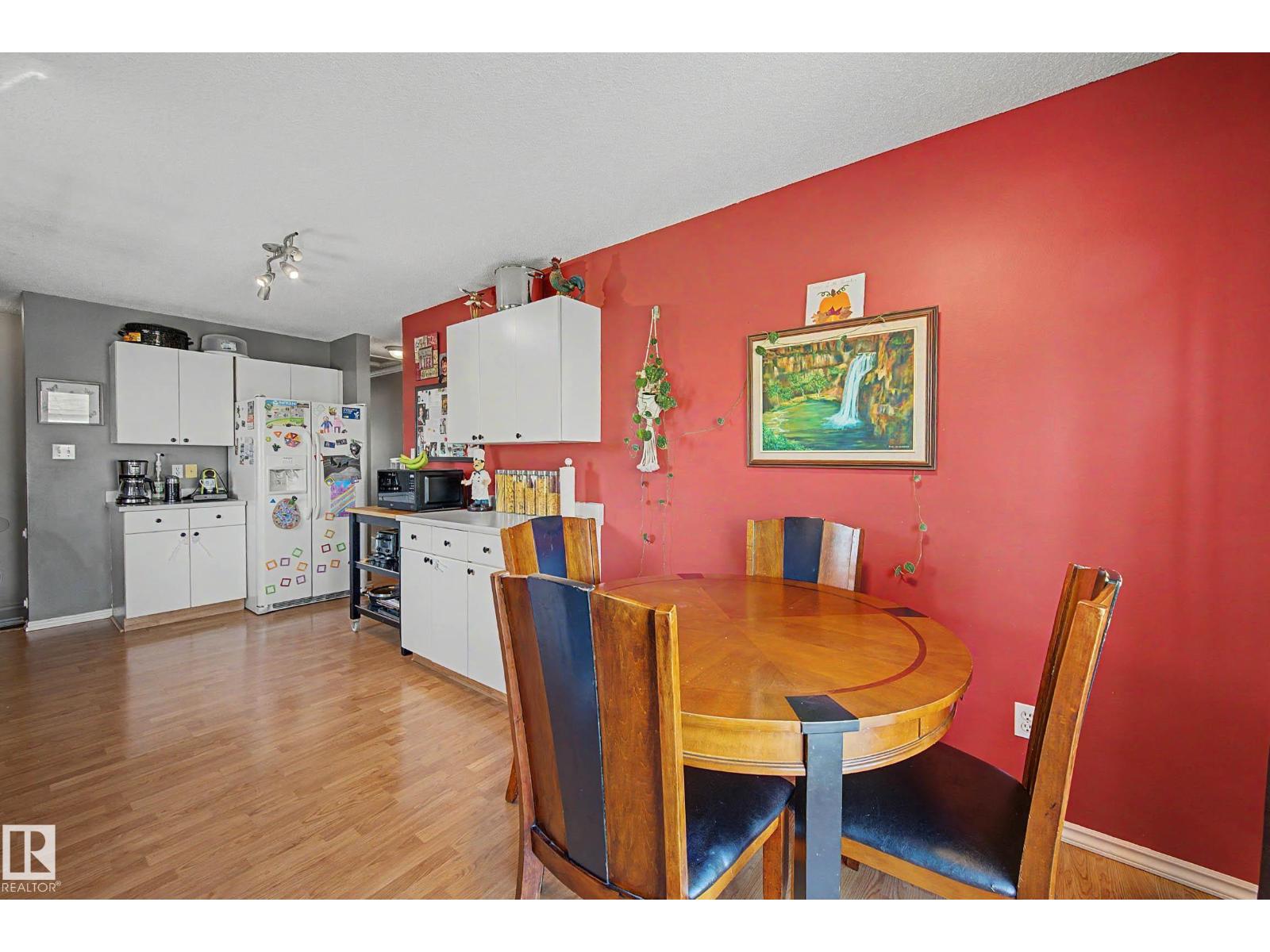 110 LUNNON DR - 17