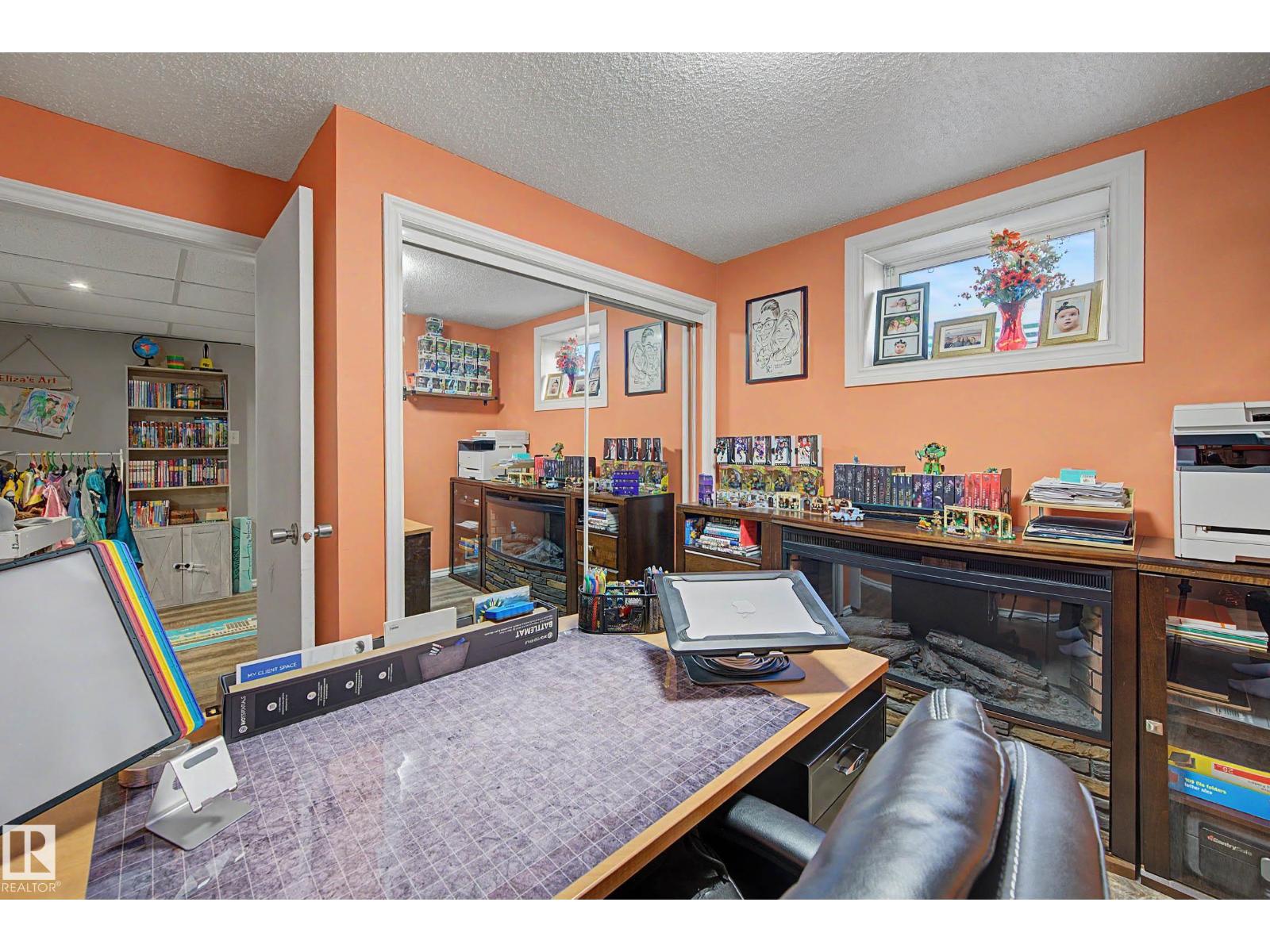 110 LUNNON DR - 31