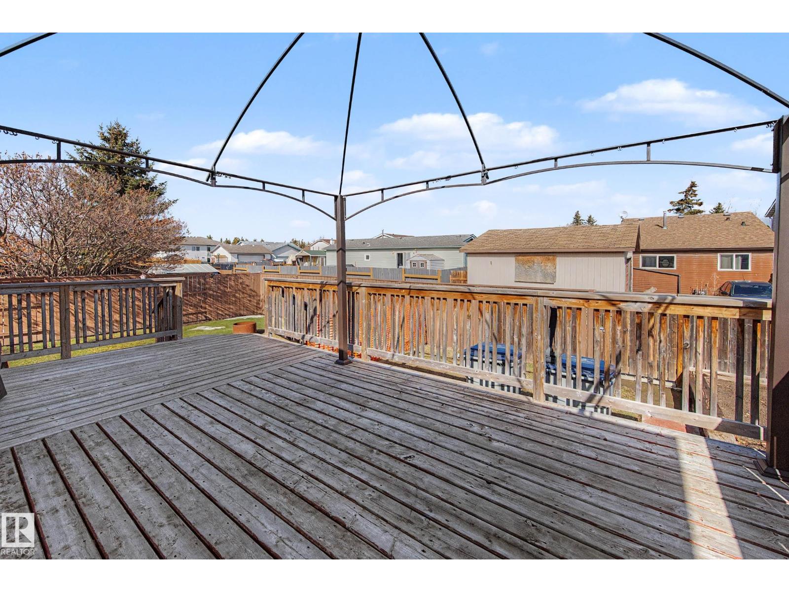 110 LUNNON DR - 41