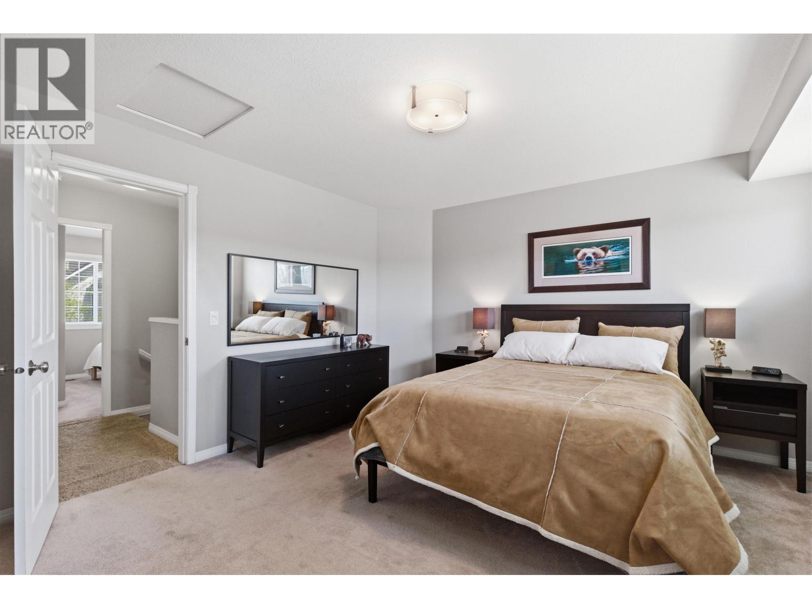 #5 350 PEARKES DRIVE - 17