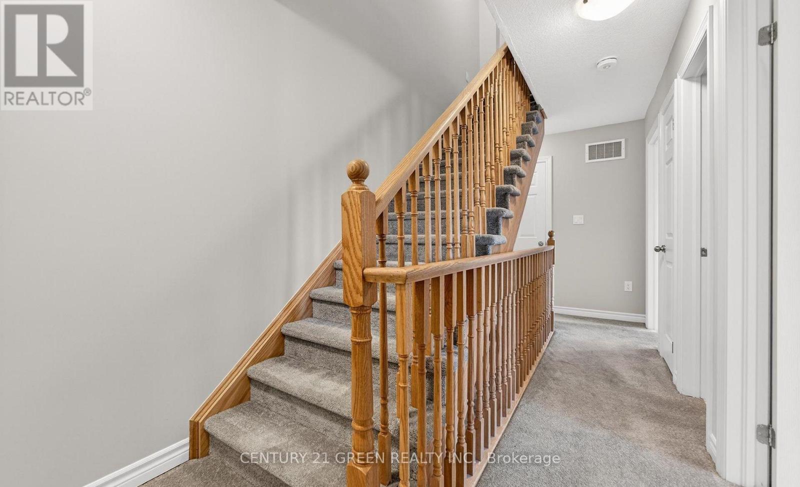 #76 383 DUNDAS STREET E - 27