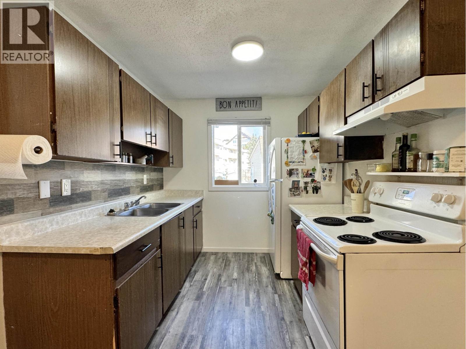 #73 605 CARSON DRIVE - 4