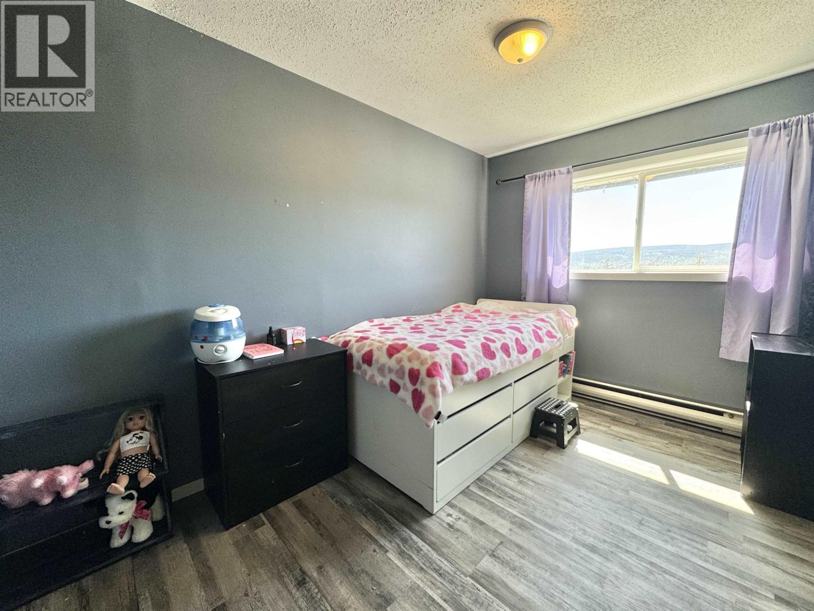 #73 605 CARSON DRIVE - 10