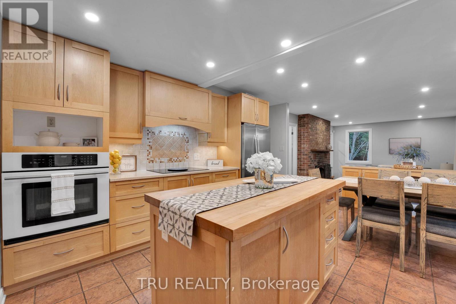 2529 MARSHWOOD ROAD - 11