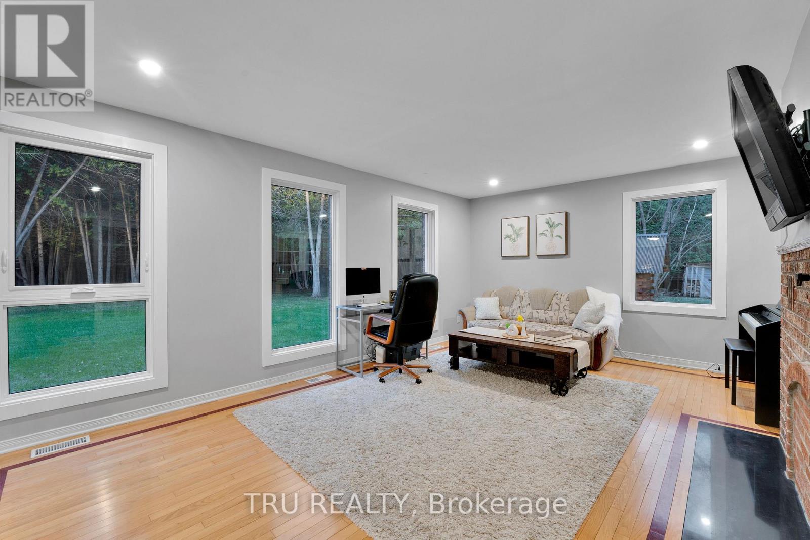 2529 MARSHWOOD ROAD - 16