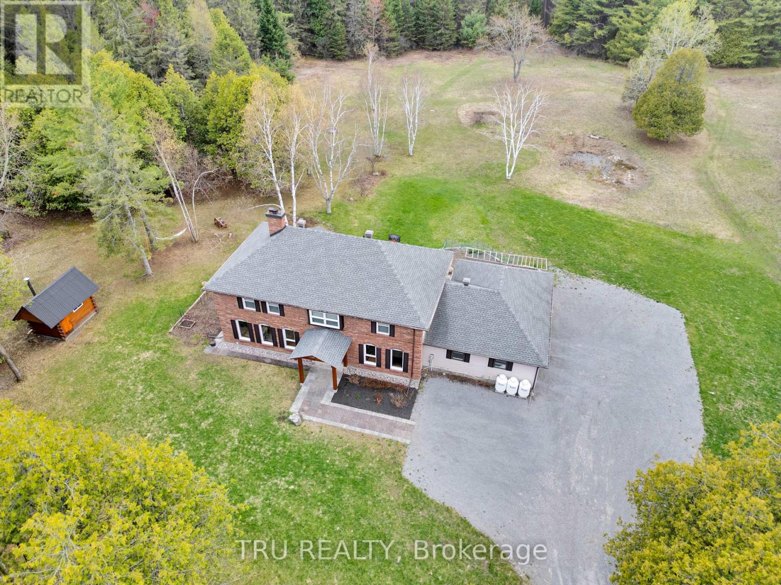 2529 MARSHWOOD ROAD - 43