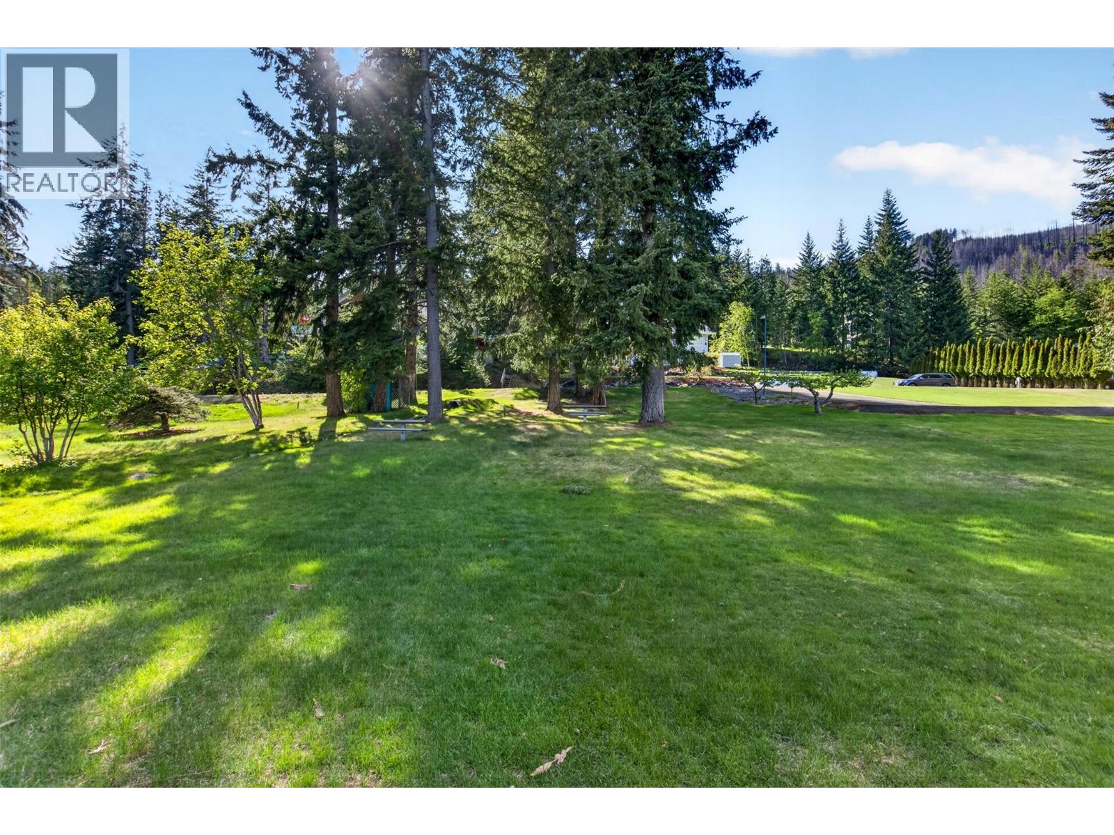 #22 4498 Squilax-Anglemont Road - 62