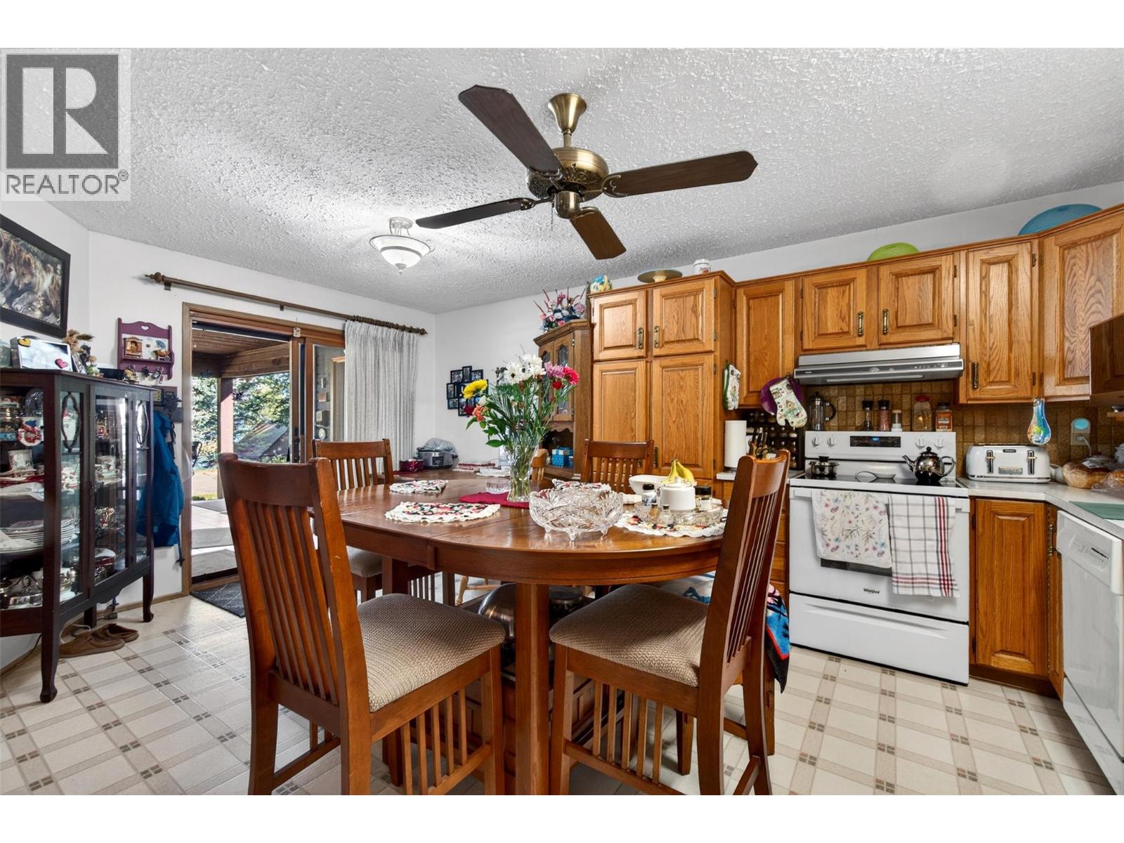 #22 4498 Squilax-Anglemont Road - 9