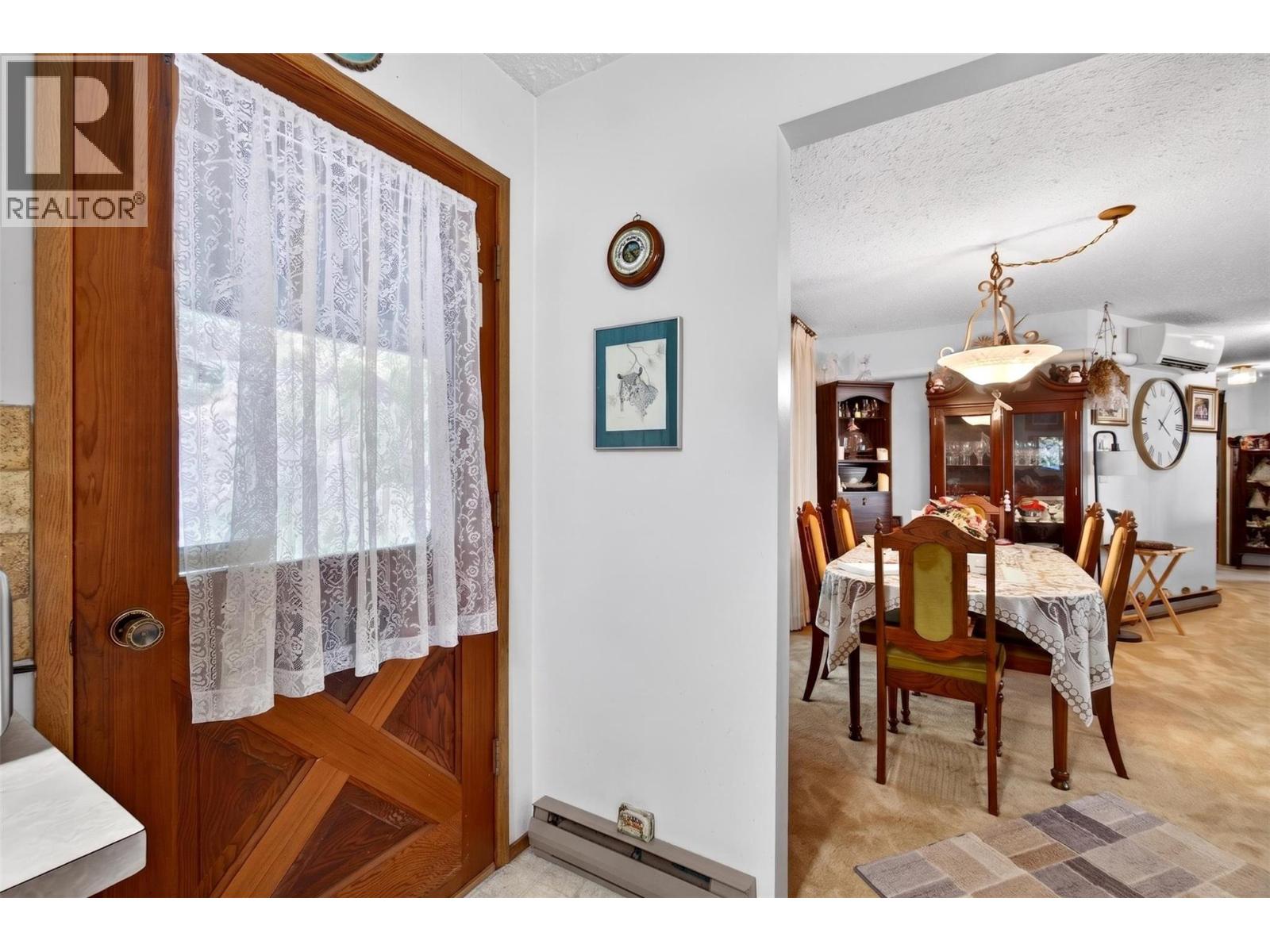 #22 4498 Squilax-Anglemont Road - 19