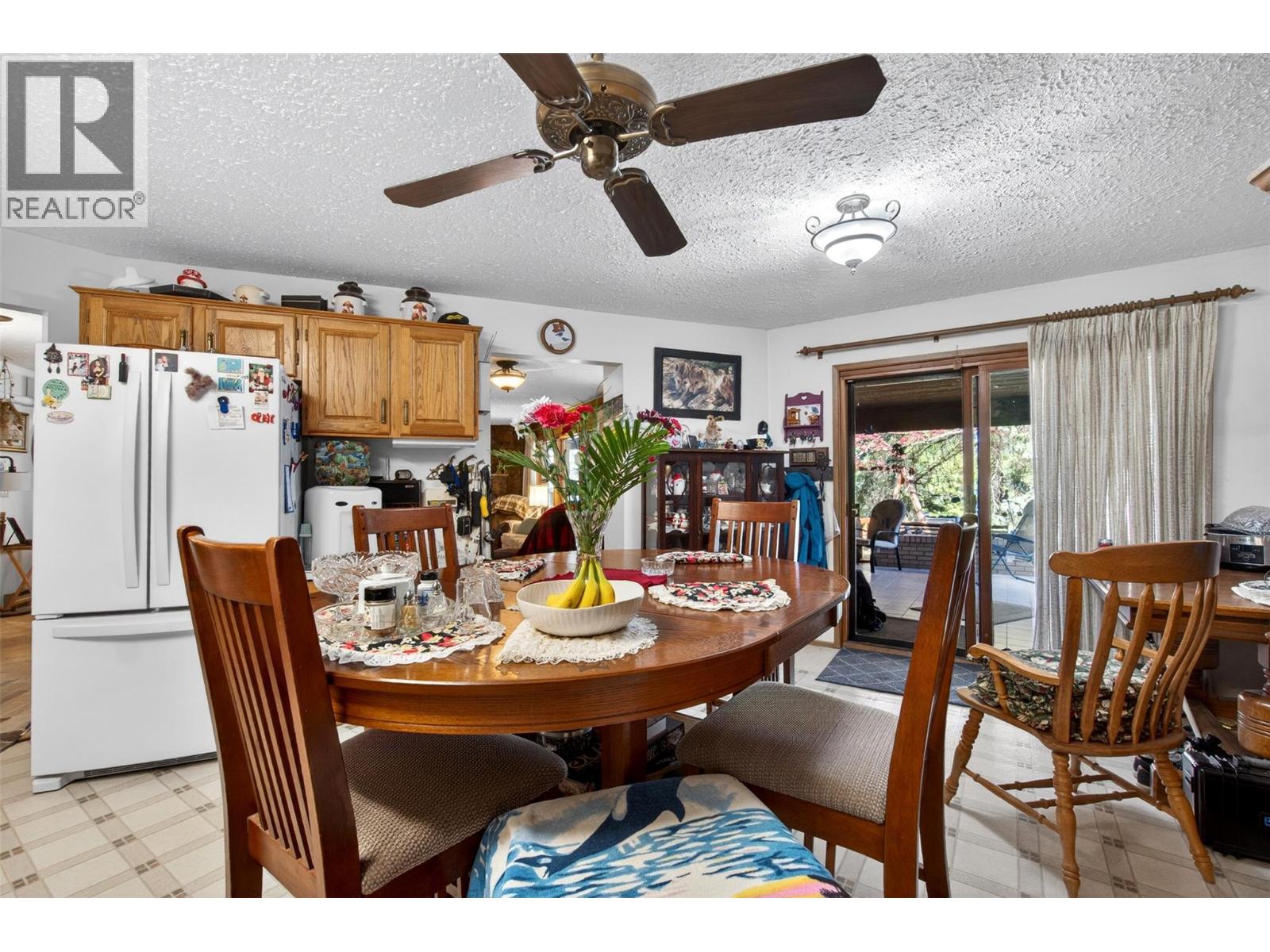 #22 4498 Squilax-Anglemont Road - 11
