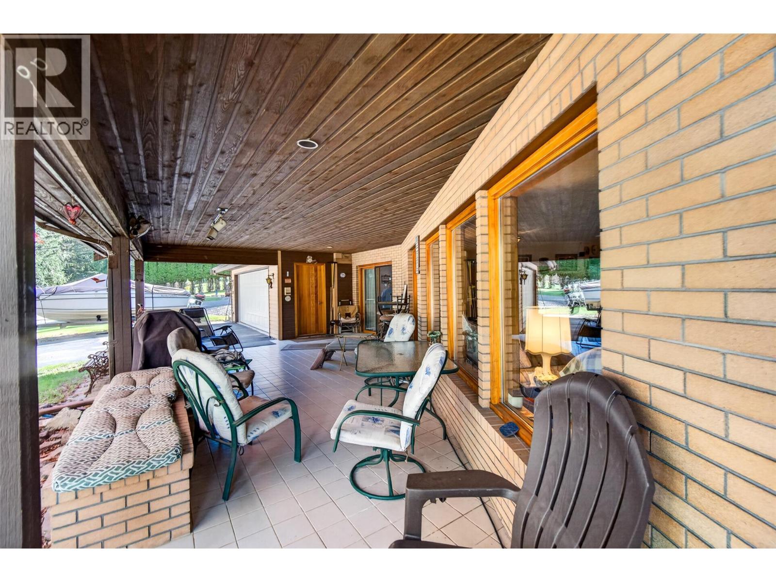 22 4498 Squilax-Anglemont Road, Scotch Creek