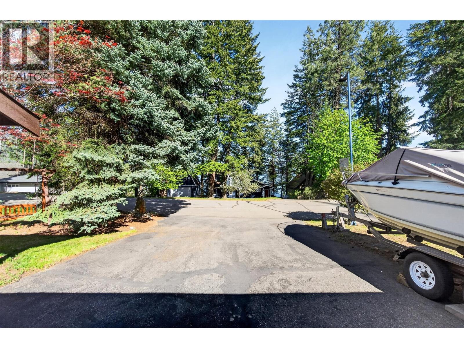 22 4498 Squilax-Anglemont Road, Scotch Creek