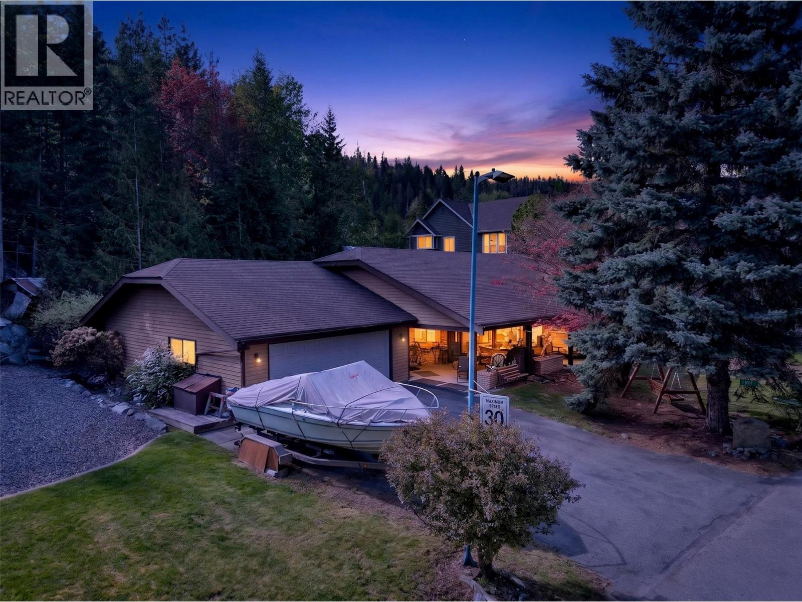 22 4498 Squilax-Anglemont Road, Scotch Creek