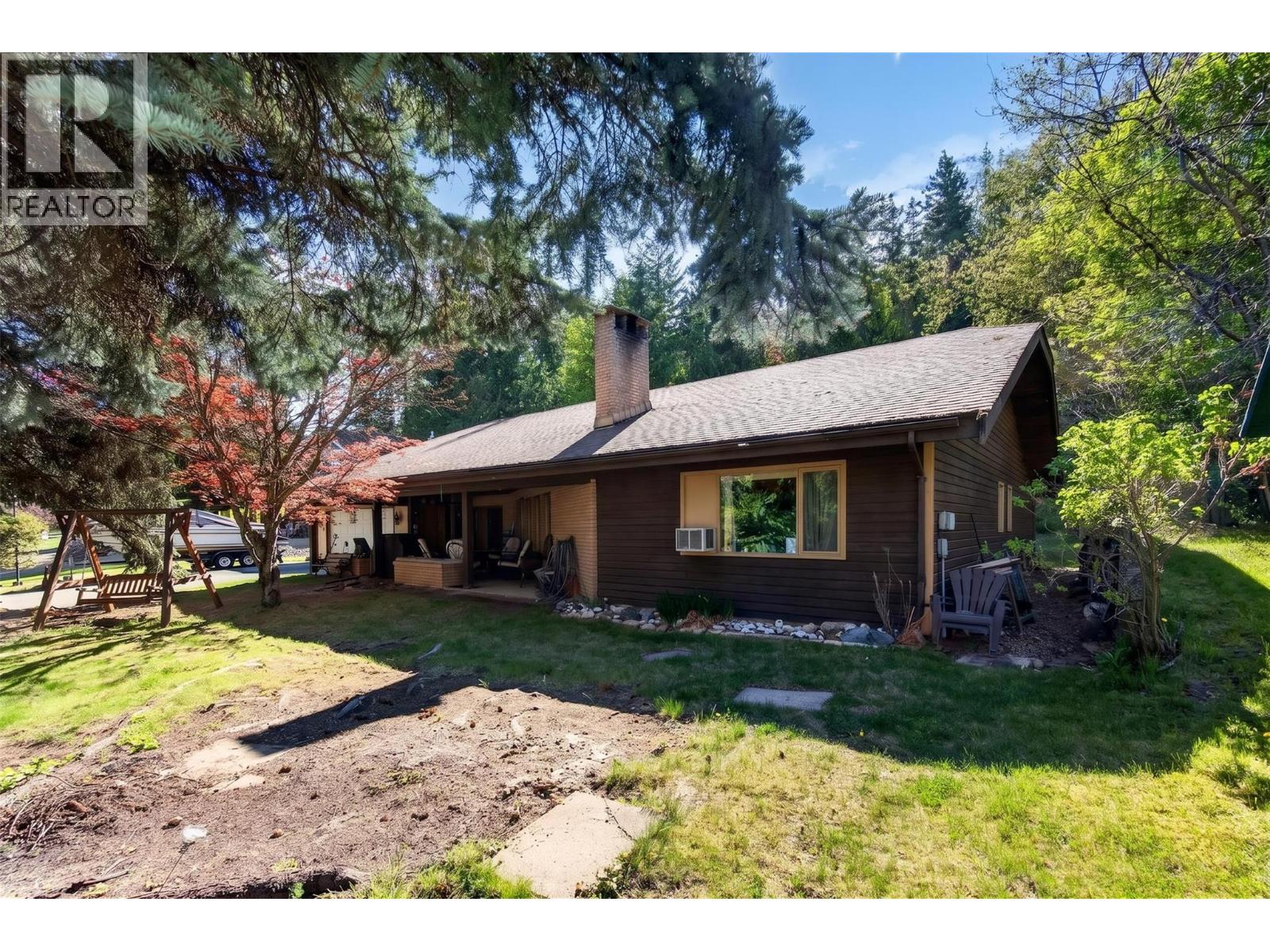 22 4498 Squilax-Anglemont Road, Scotch Creek
