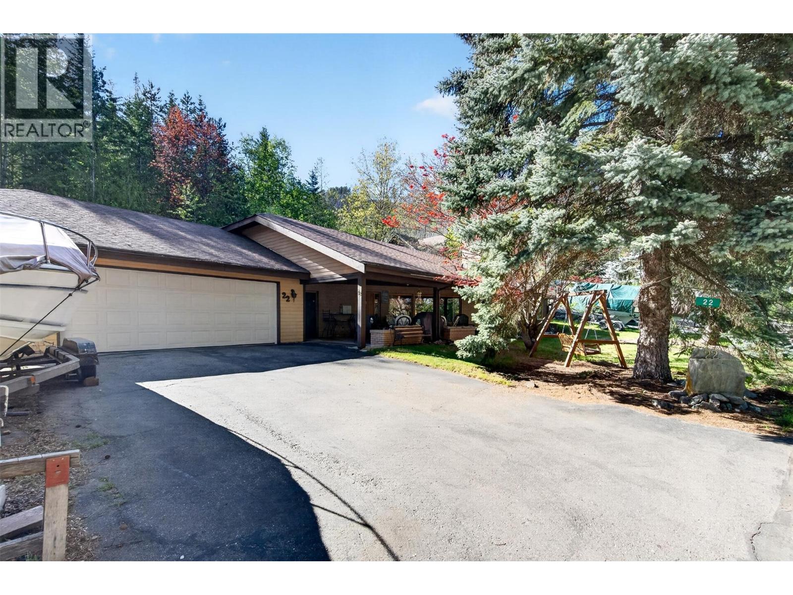 #22 4498 Squilax-Anglemont Road - 75