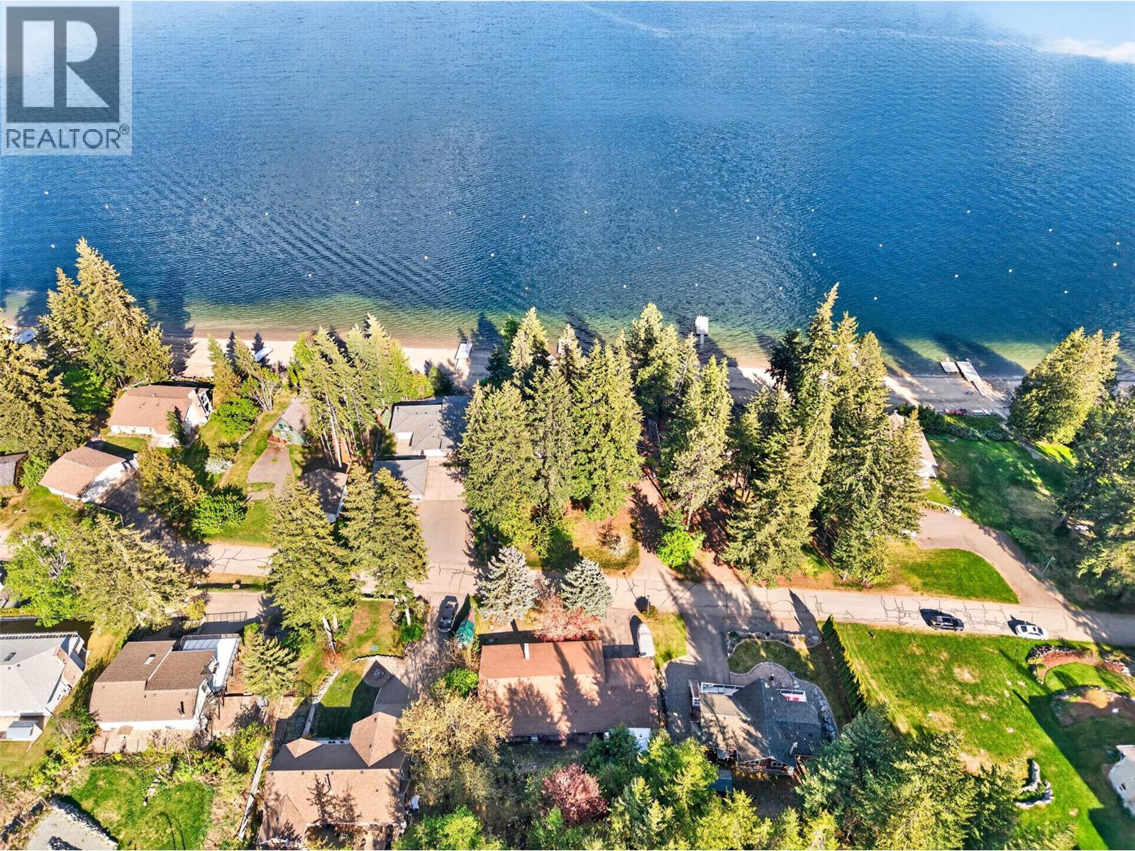 #22 4498 Squilax-Anglemont Road - 44