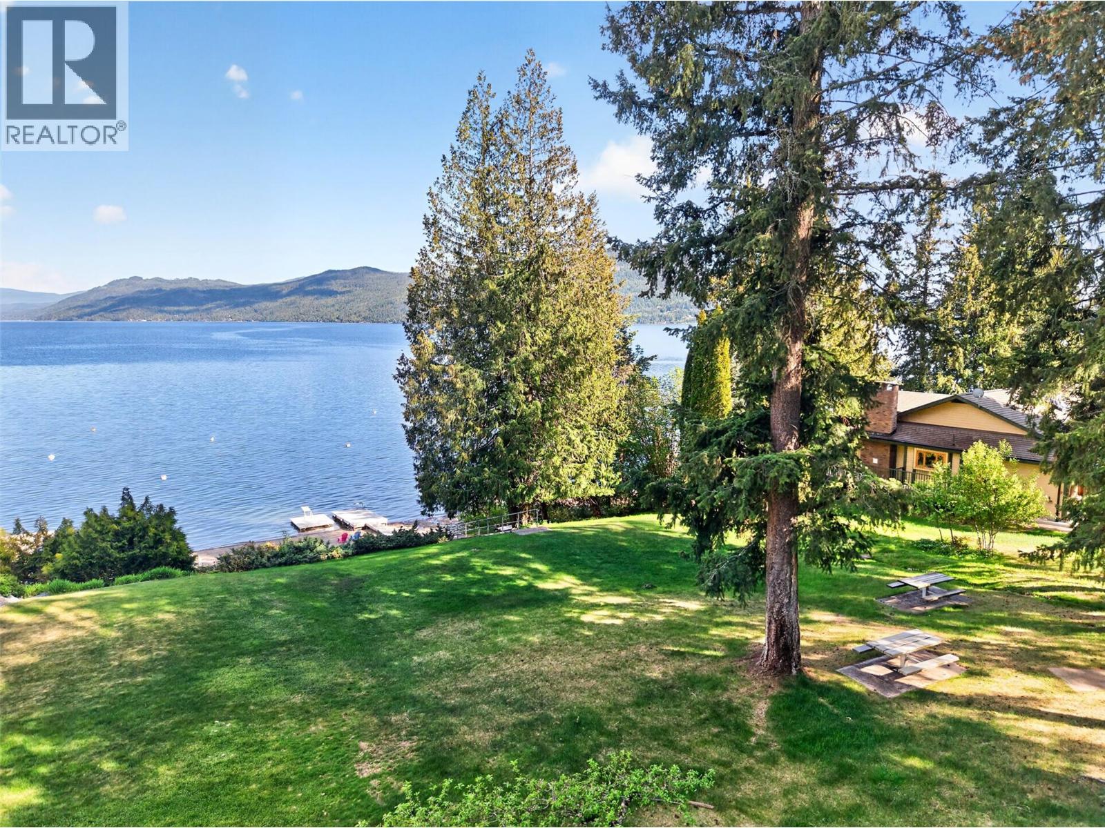 22 4498 Squilax-Anglemont Road, Scotch Creek