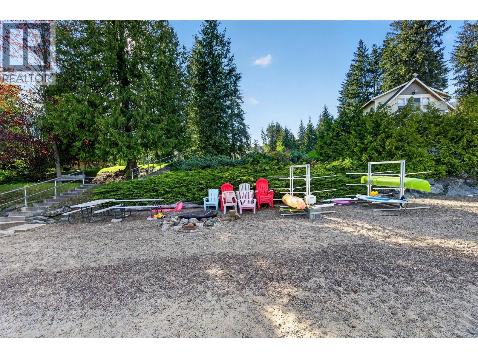 #22 4498 Squilax-Anglemont Road - 71