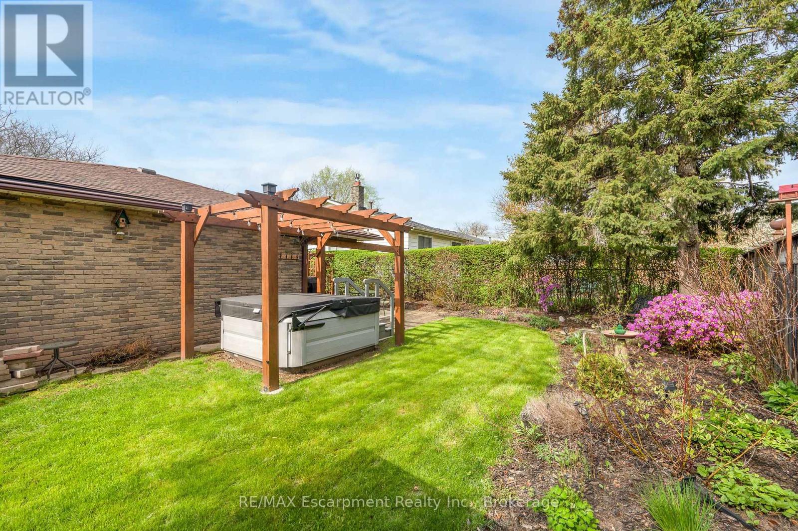 4271 LONGMOOR DRIVE - 37