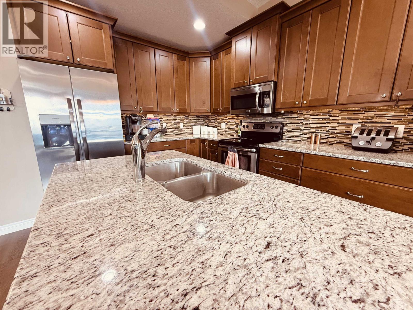 8803 82 STREET - 11
