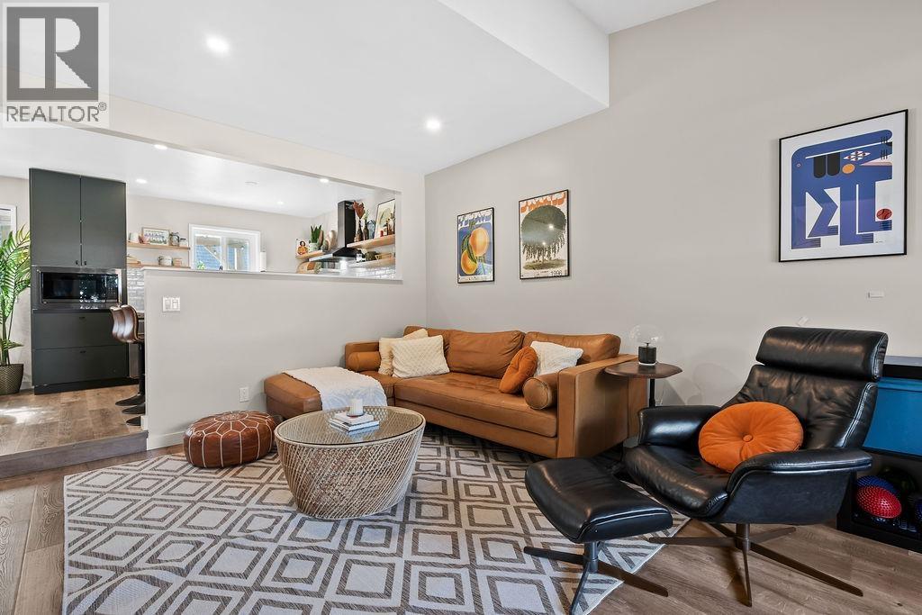 39706 GOVERNMENT ROAD, Squamish