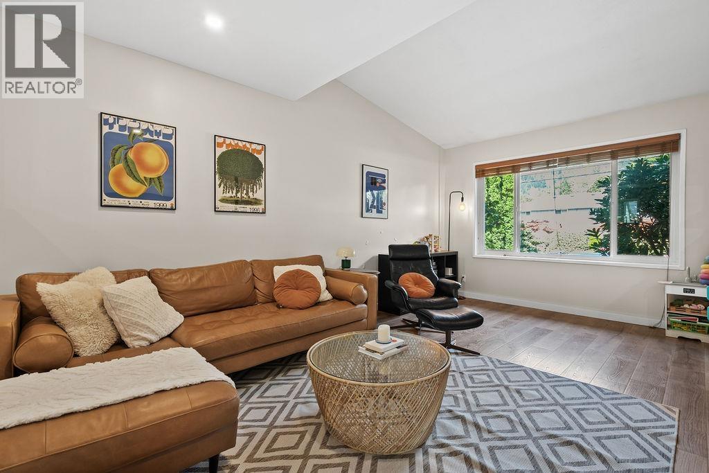 39706 GOVERNMENT ROAD, Squamish