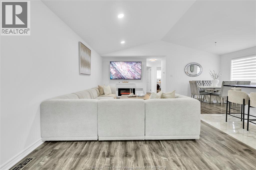 11313 TIMBER BAY, Windsor, Ontario, N8R2L2 — Photo 11