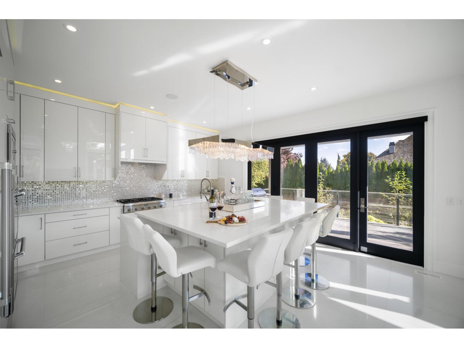 6 Bed, 6 Bath House for Sale in Surrey – 3852 156A STREET, Surrey - Image 16