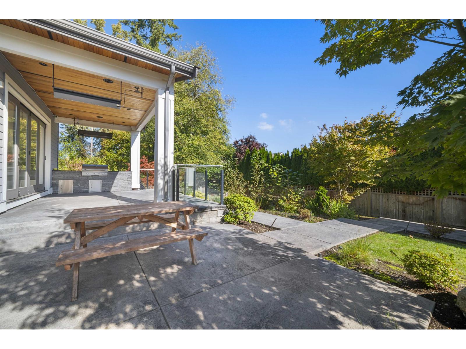 6 Bed, 6 Bath House for Sale in Surrey – 3852 156A STREET, Surrey - Image 12