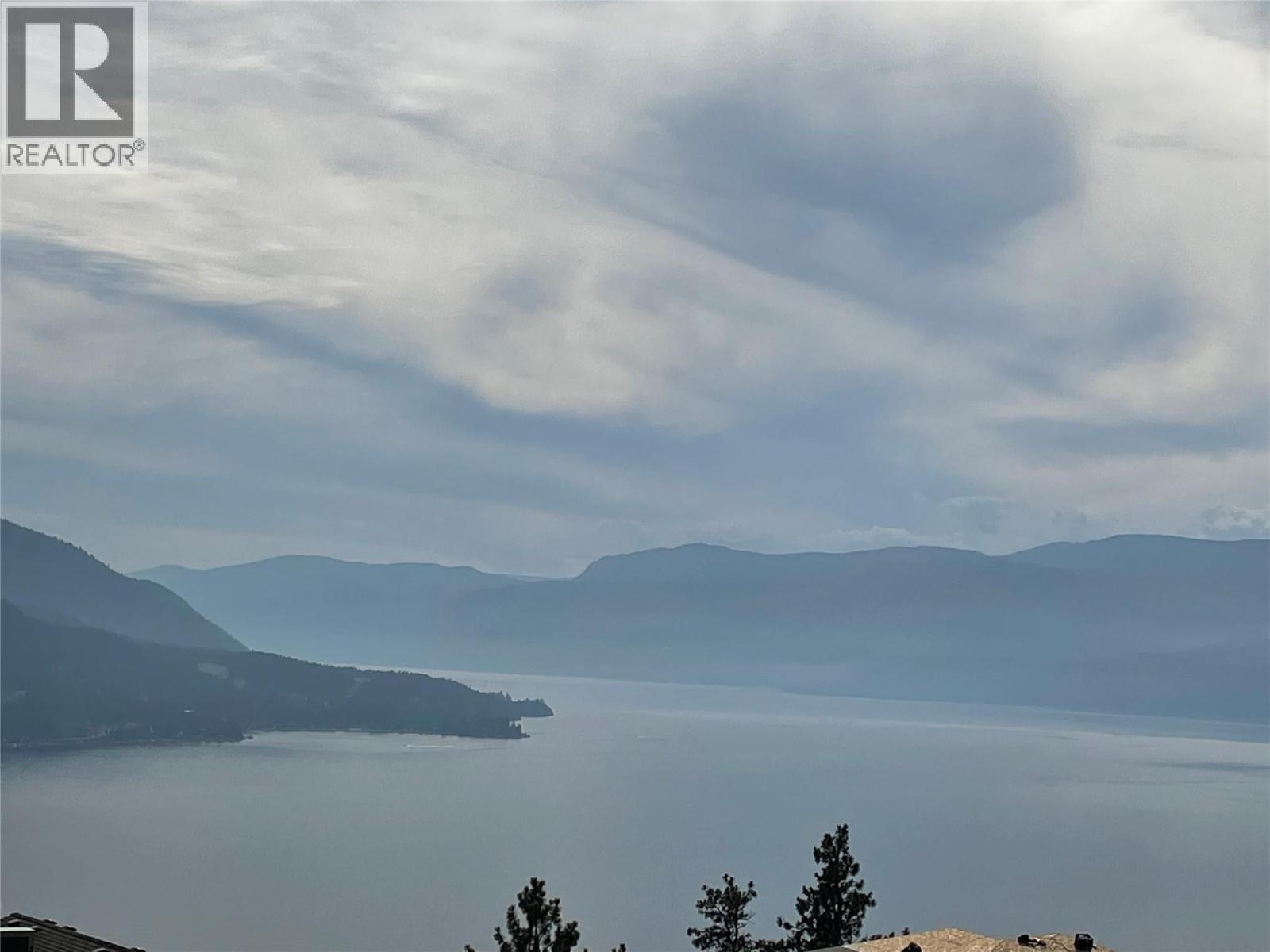 8916 Hampshire Crescent, Vernon