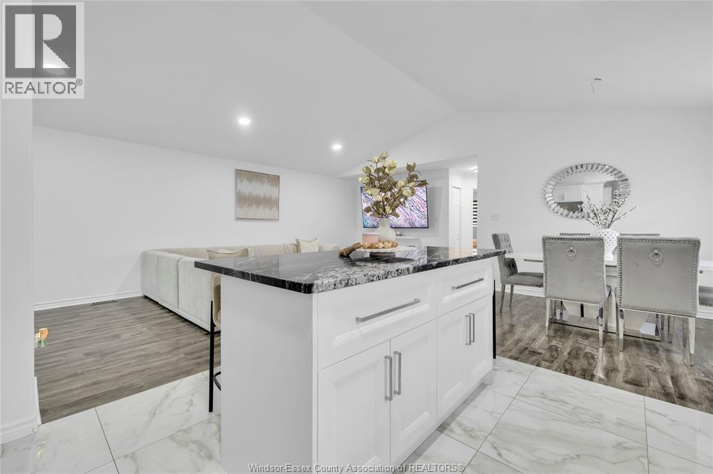 11313 TIMBER BAY, Windsor, Ontario, N8R2L2 — Photo 8