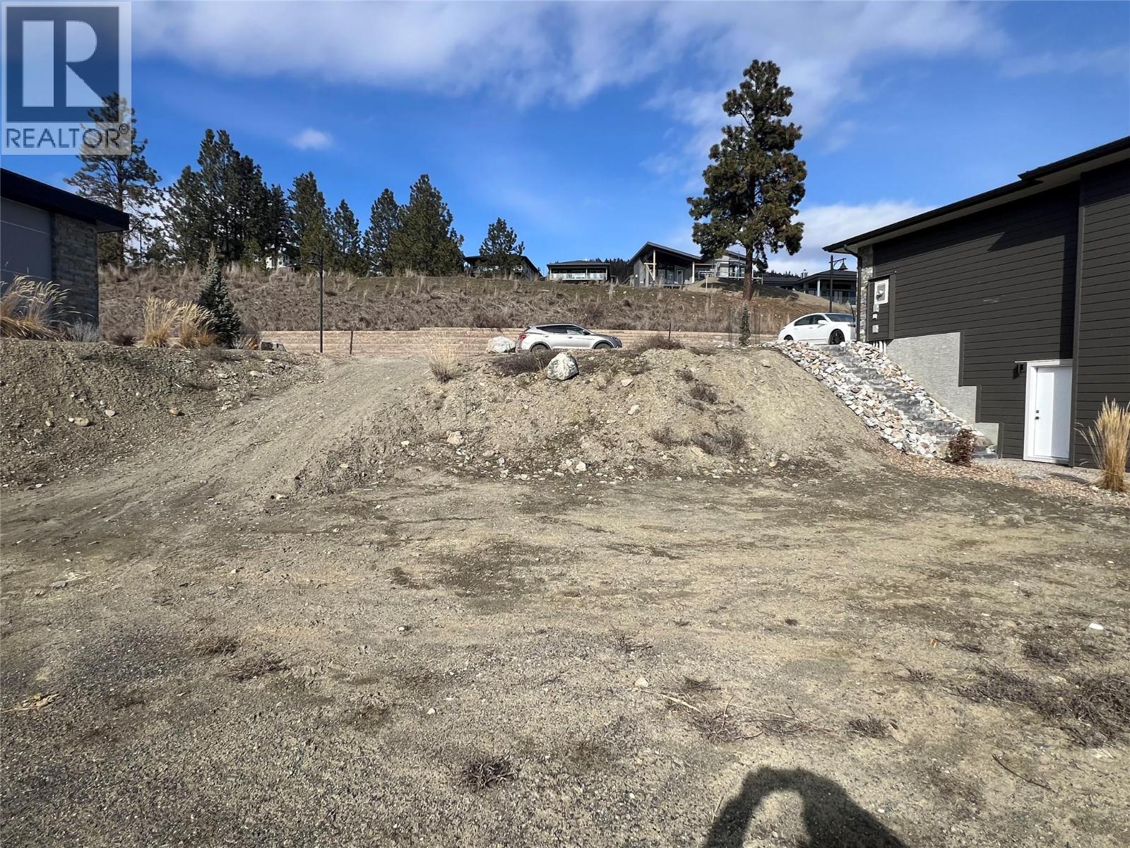 8916 Hampshire Crescent, Vernon
