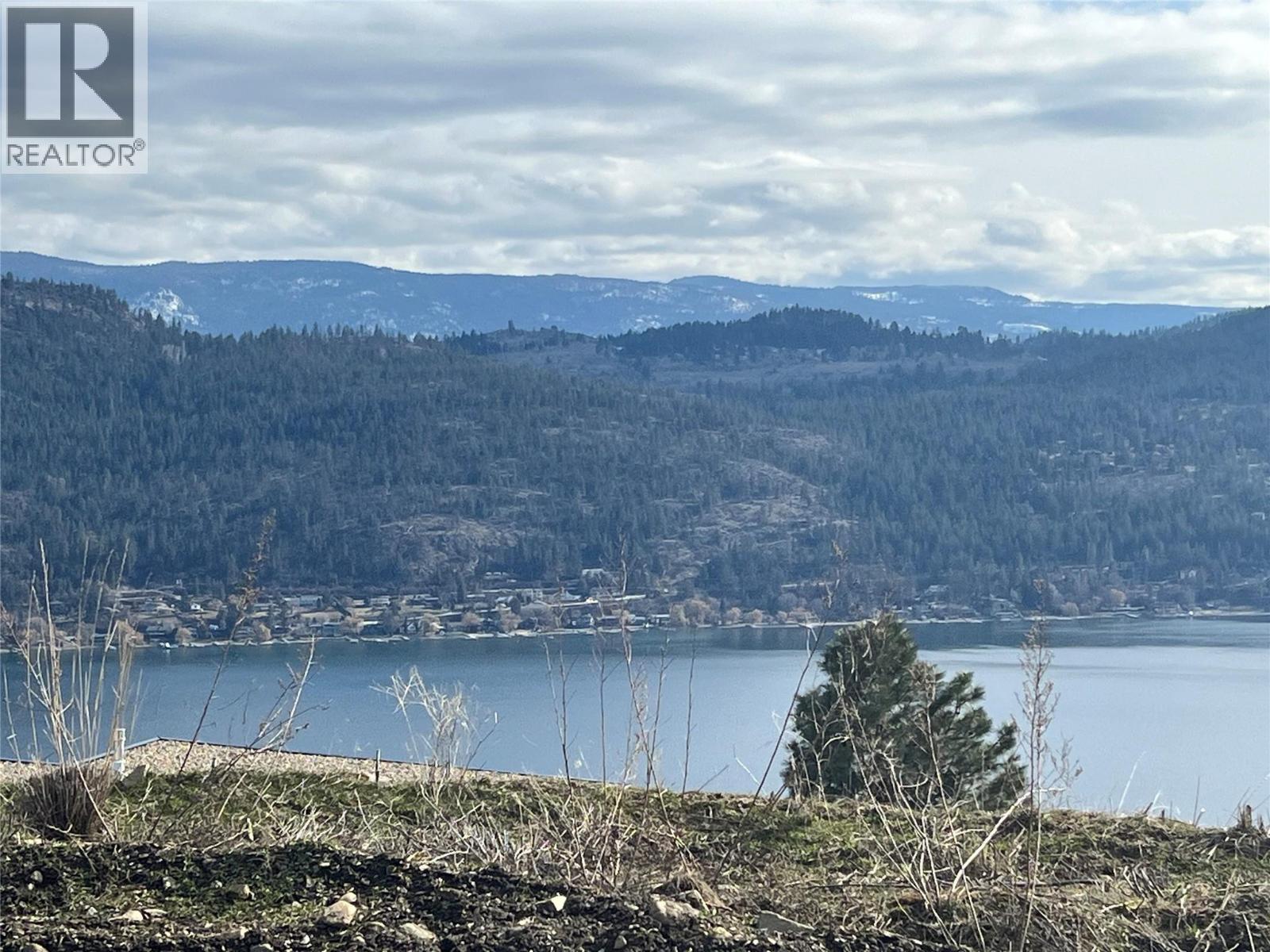 8916 Hampshire Crescent, Vernon